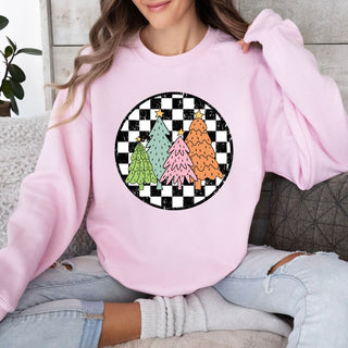 Checkered Christmas Tree Distressed