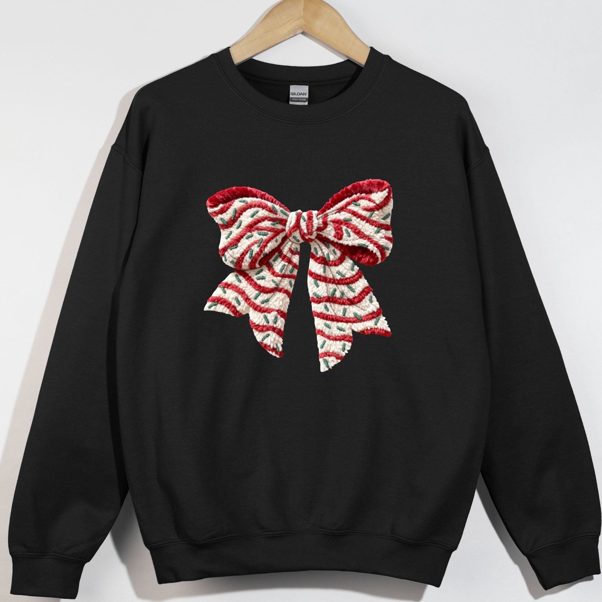 Faux Threaded Christmas Tree Cake Bow