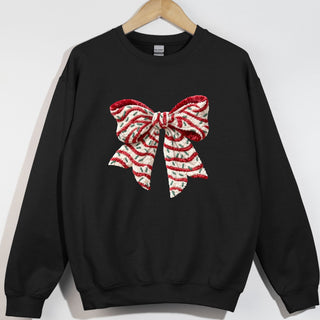 Faux Threaded Christmas Tree Cake Bow