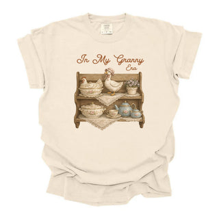 Granny Era Vintage Shelf