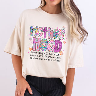 Trendy Motherhood